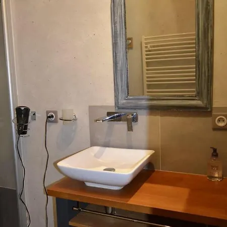 Проживание в семье Belle Chambre D'hote Pour 2 A 4 Personnes *